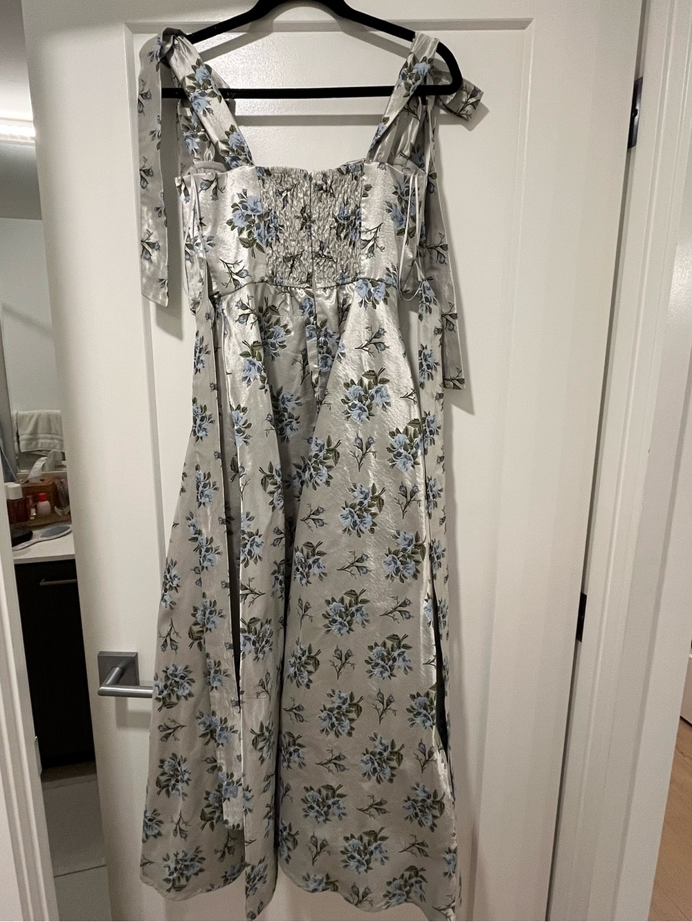Jackie Jacquard Floral Sweetheart Midi Dress - Picture 7 of 8